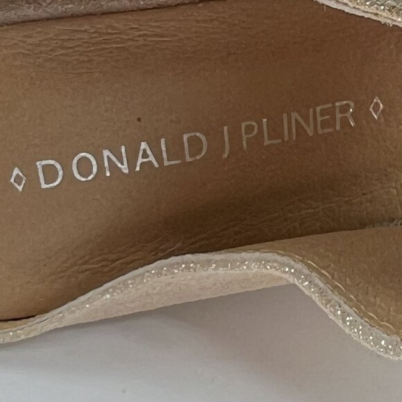 Donald J Pliner Womens 7.5 Embellished Tan Metallic Bronze Wedge Sandals Boho - Picture 9 of 12